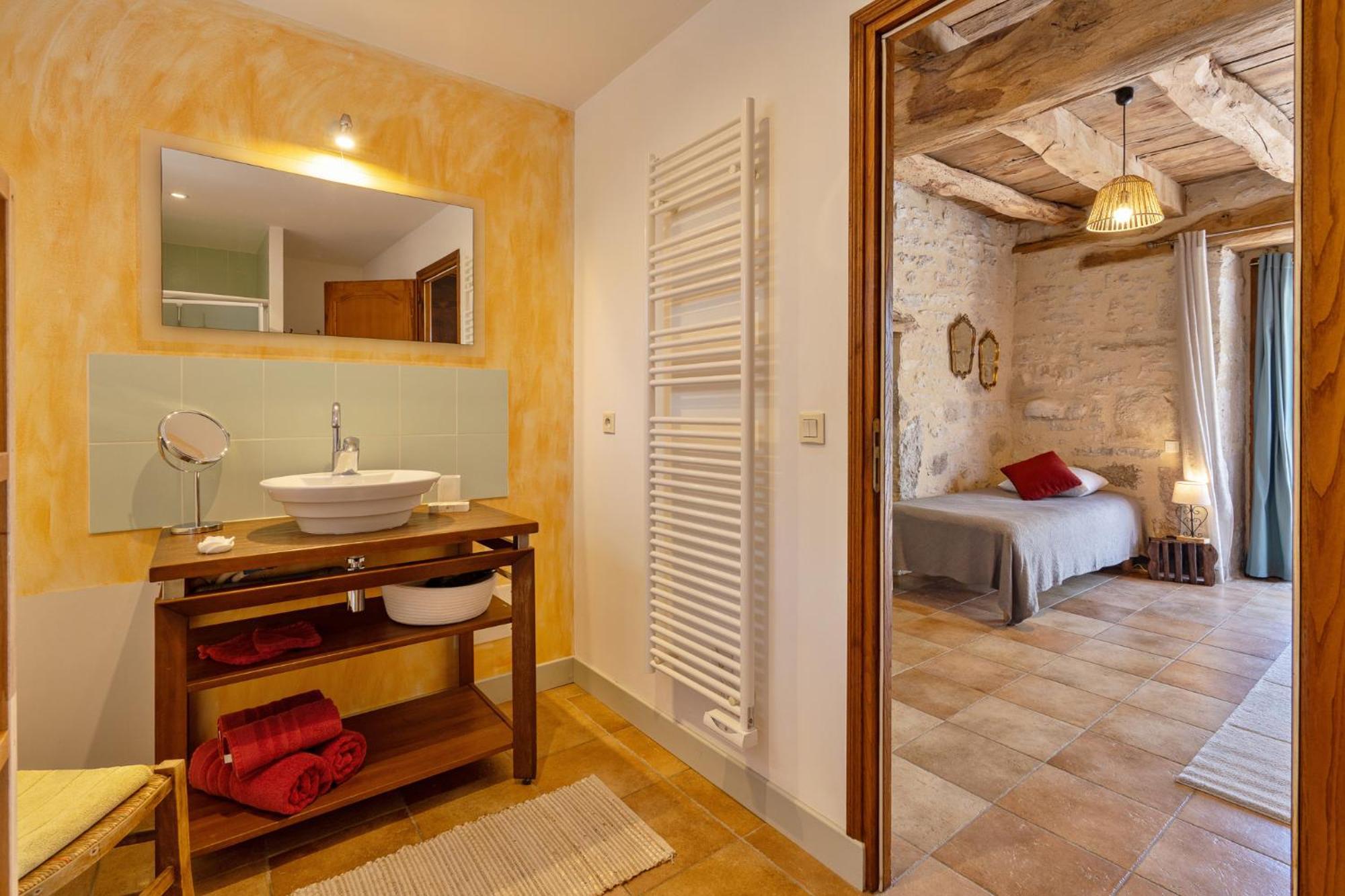 Chambres Et Jardin De Pierres Espedaillac Экстерьер фото