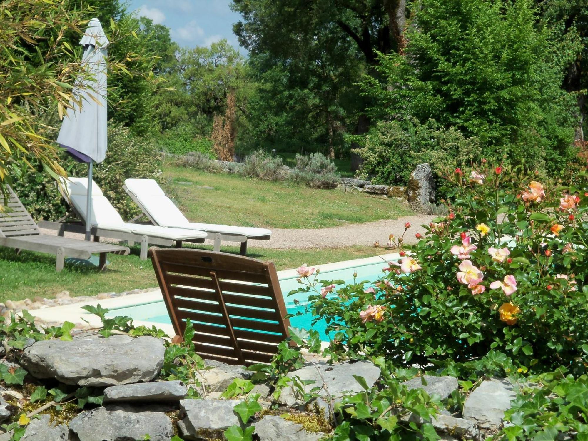 Chambres Et Jardin De Pierres Espedaillac Экстерьер фото
